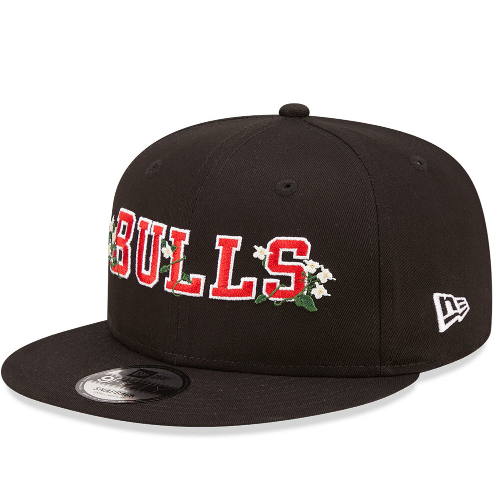 New Era (M/L, ) Chicago Bulls Flower Wordmark 9Fifty Snapback Cap Hat - Black