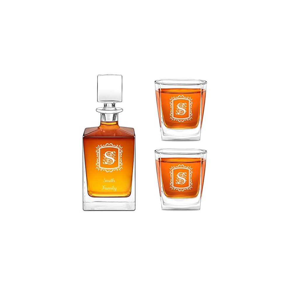 Maverton Engraved Whiskey Decanter Set for Couples - Personalized Elegant Beverage Dispenser for Anniversary - 2 Whisky Glasses with Engraving - 