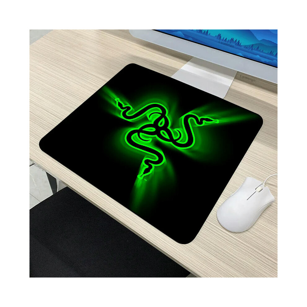 (Razer-16, 40x50cm) Small Kawaii Razer PC Gamer Cabinet CSGO Mousepad Anime Mat Gaming Accessories Keyboard Mouse Pad Tapis De Souris XL Desk Carpet