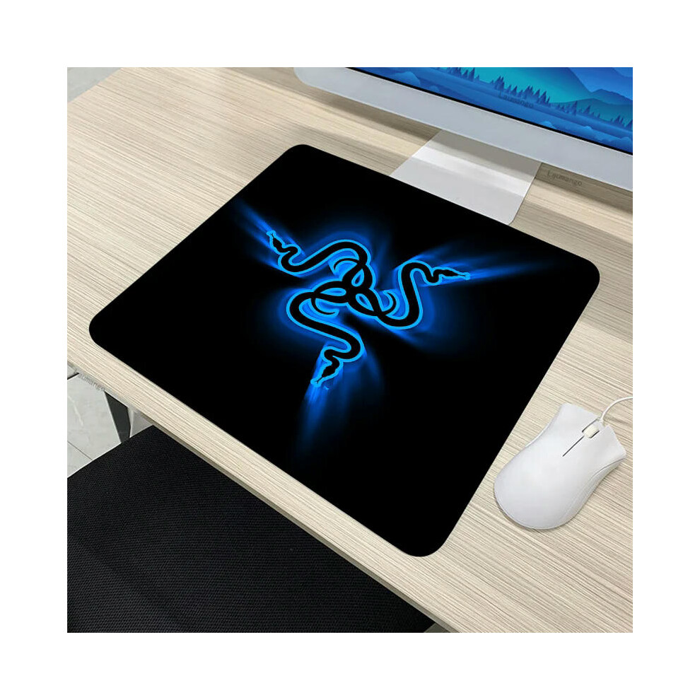 (Razer-06, 40x50cm) Small Kawaii Razer PC Gamer Cabinet CSGO Mousepad Anime Mat Gaming Accessories Keyboard Mouse Pad Tapis De Souris XL Desk Carpet