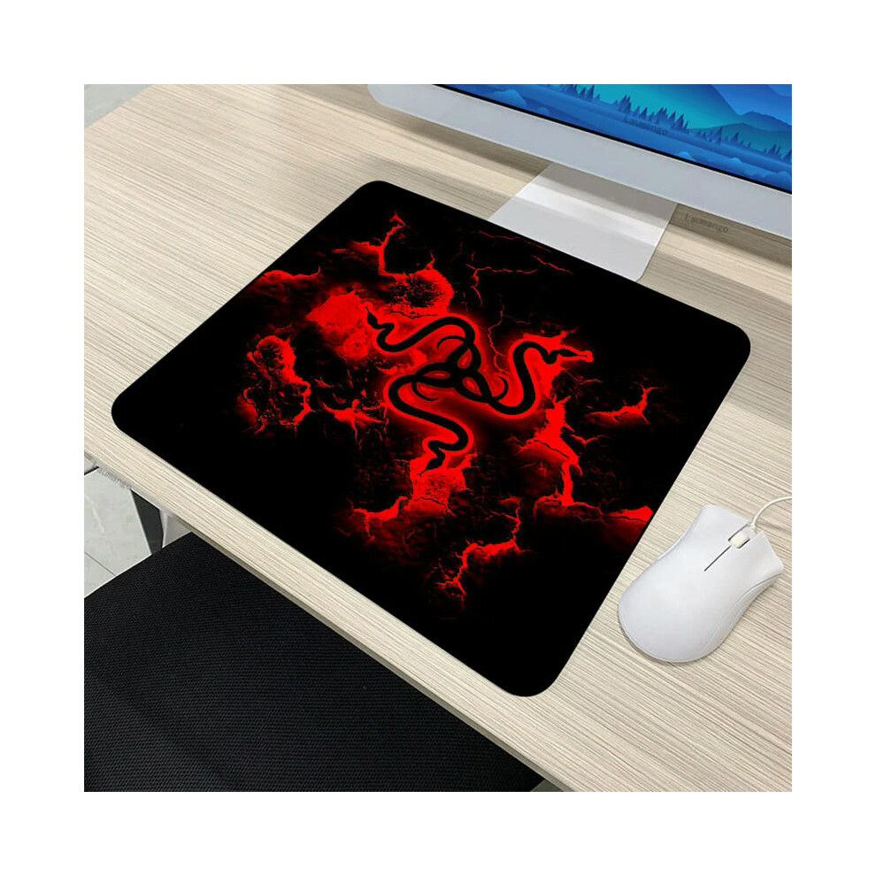 (Razer-04, 20x25cm) Small Kawaii Razer PC Gamer Cabinet CSGO Mousepad Anime Mat Gaming Accessories Keyboard Mouse Pad Tapis De Souris XL Desk Carpet