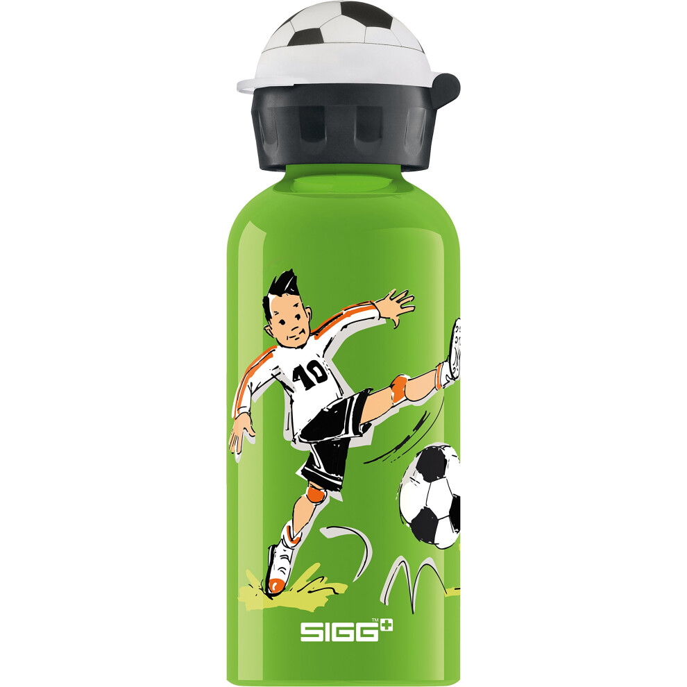 SIGG - Kids Water Bottle - Footballcamp - Leakproof - Lightweight - BPA Free - Aluminum - 13 Oz