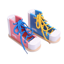 Stobok 2pcs Wood Lacing Sneaker L?r at binde sko Tie-Up Shoe Threating Toy Montessori Uddannelsesleget?j (bl? + lyser?d)