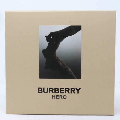 Burberry Burberry Hero 2 Stück Geschenkset: 100ml EDP Spray - Eau de Parfum 10ml 2