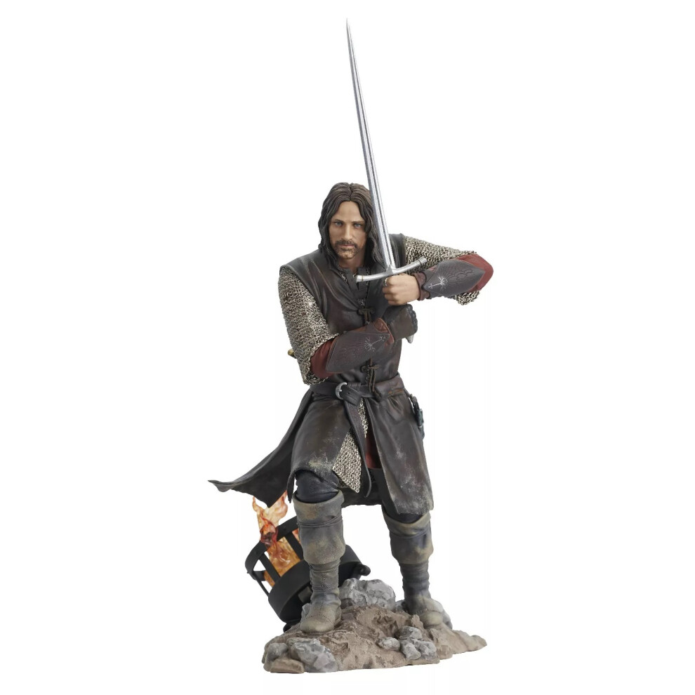 Diamond Select The Lord of the Rings Aragorn Gallery Statue Figure