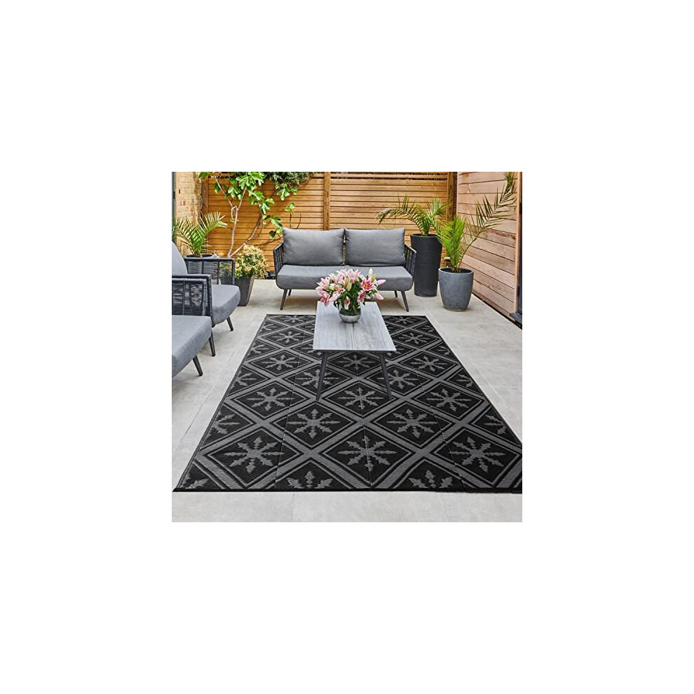 Enipate Outdoor Rugs for Patios Waterproof, 4x6ft Reversible Easy Cleaning Garden Rug, Portable Comfortable Woven Geometric Outdoor Carpet (Black &