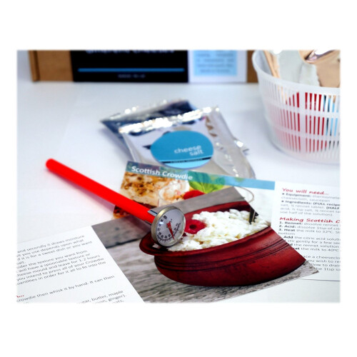 Cheese Making Kit - Around The World in 20 Cheeses 1
