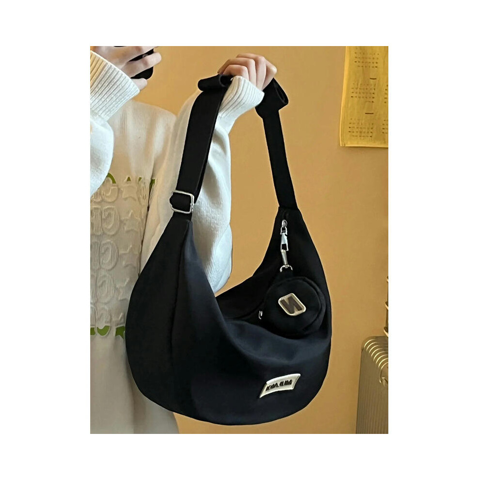 (black) INS Large -Capacity Nylon Dumplings Bag Casual Day System Messenger Bag Female Versatile Class Commuting Shoulder Bag Canvas Bag