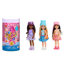 Muñeca pequeña Barbie Chelsea Color Reveal y accesorios, Serie Sporty con mechón de pelo que cambia de color