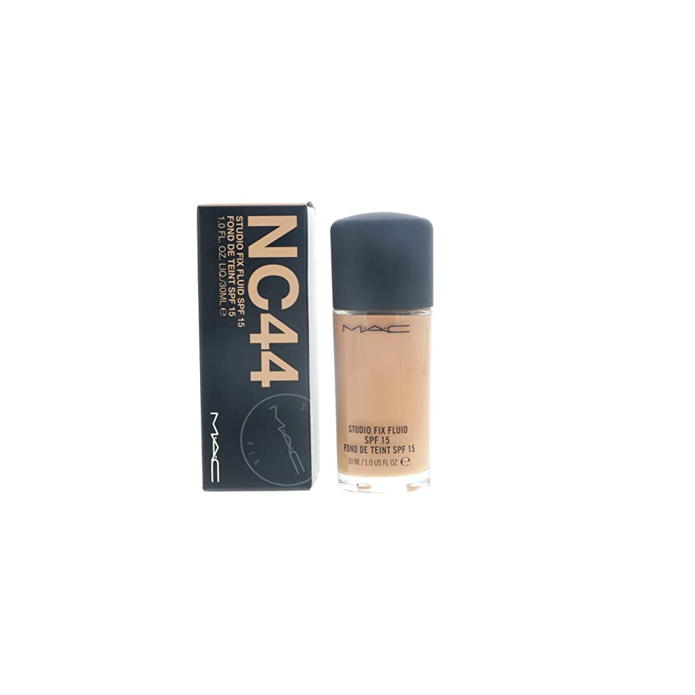 Studio Fix Fluid Foundation SPF15 NC44