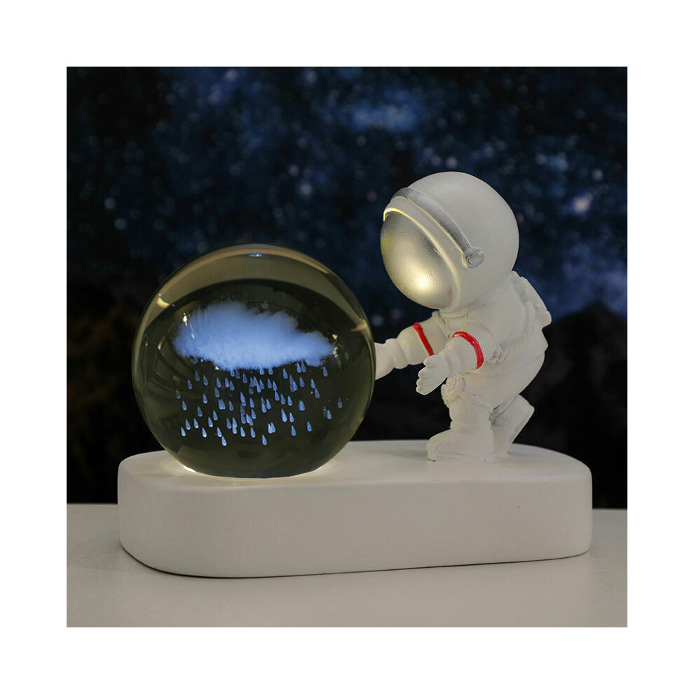 (Love astronauts rainy days (color light)) Creative Astronaut's Night Lantern Crystal Ball Lights Light Desktop Small Locker Room Decoration Birthday