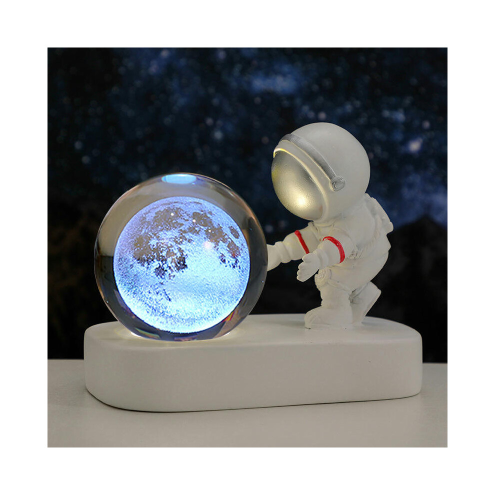 (Love Astronaut Moon (color light)) Creative Astronaut's Night Lantern Crystal Ball Lights Light Desktop Small Locker Room Decoration Birthday Gift