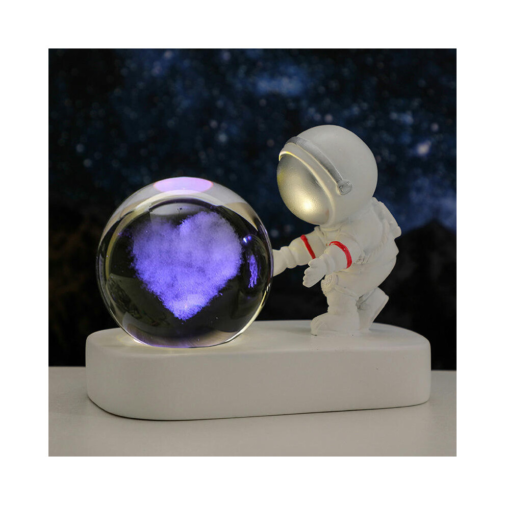 (Love astronaut Xinyun (colorful)) Creative Astronaut's Night Lantern Crystal Ball Lights Light Desktop Small Locker Room Decoration Birthday Gift