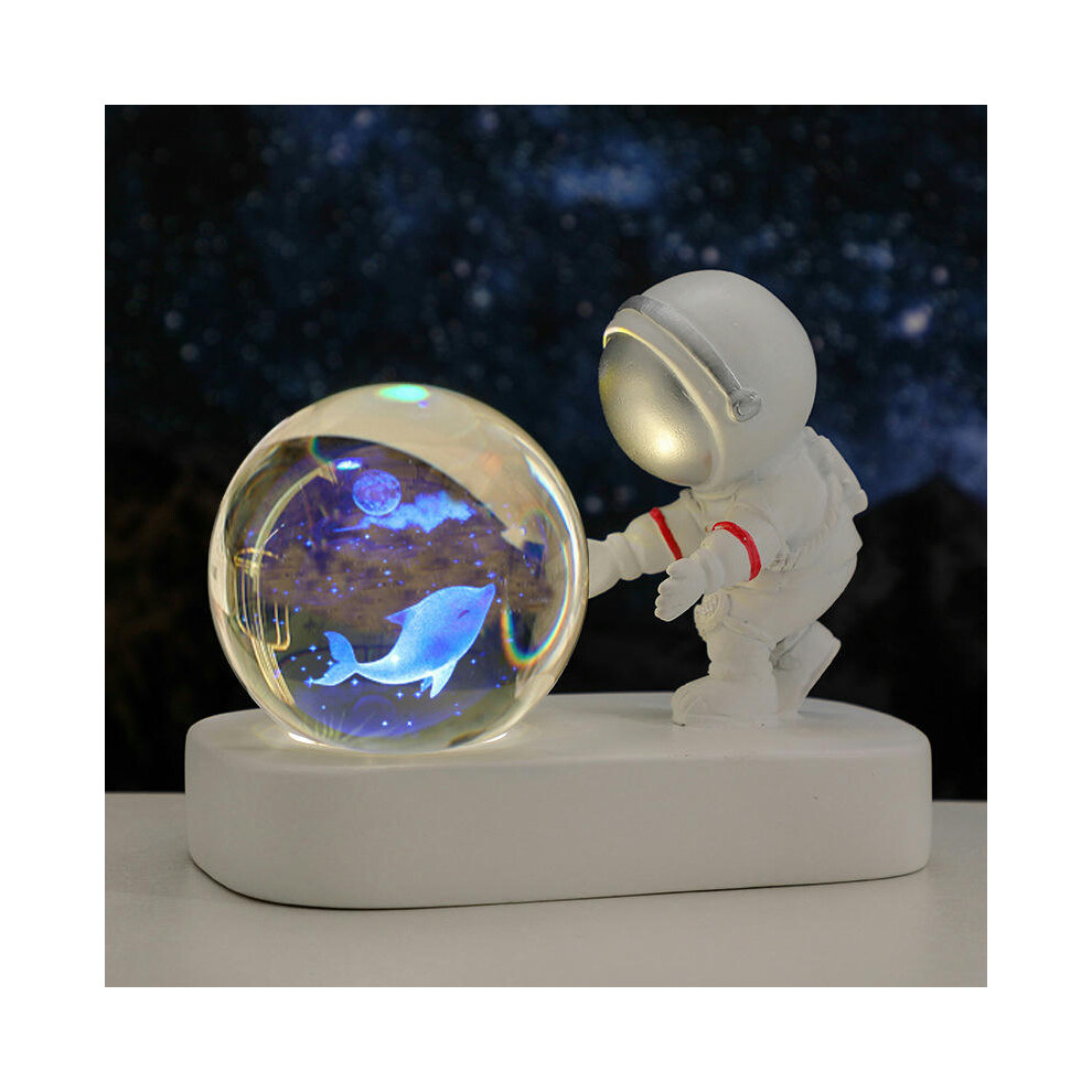 (Love Astronaut Smart Dolphin (Color Light)) Creative Astronaut's Night Lantern Crystal Ball Lights Light Desktop Small Locker Room Decoration Birthda