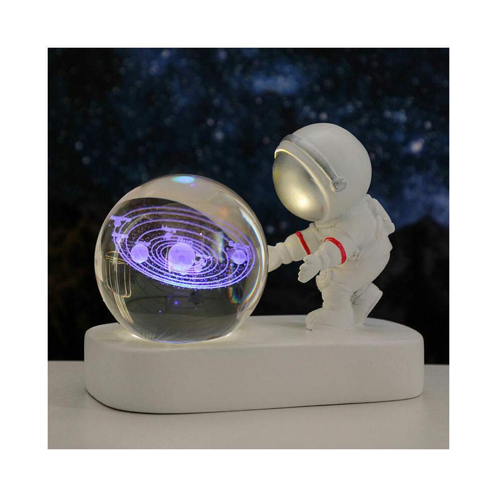 (Love astronaut solar system (color light)) Creative Astronaut's Night Lantern Crystal Ball Lights Light Desktop Small Locker Room Decoration Birthday