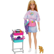 Barbie Stylist Puppe & 14 Zubehörteile, Blonde Malibu Modepuppe mit Wagen, Schürze, Make-up Palette, Welpe & mehr