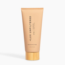 + Lux Ufiltreret N10 sl?rende kropsgl?d i duftfri vegansk ?jeblikkelig kropsshimmer, der sl?rer ufuldkommenhed Hydraterende lotion fyldt med anti