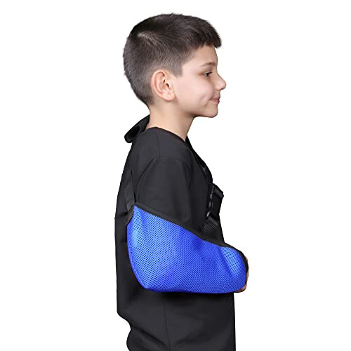 SOLES79 Pediatric Mesh Arm Sling with Padded Shoulder Strap (Blue) 1