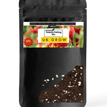 5L Bag of Tomato Compost for Lush, Flavorful Gardens - Nourish Your Soil Naturally!
