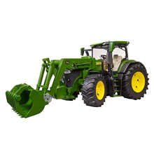 John Deere 7R com carregador dianteiro