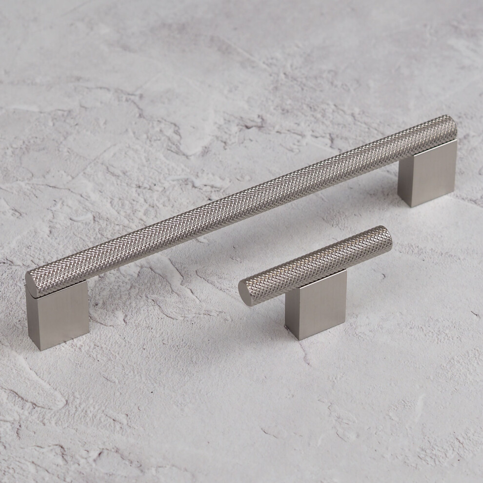 (60Mm Pull) Brushed Nickel Knurled Cabinet Handle 160Mm & Pull 5060796707724