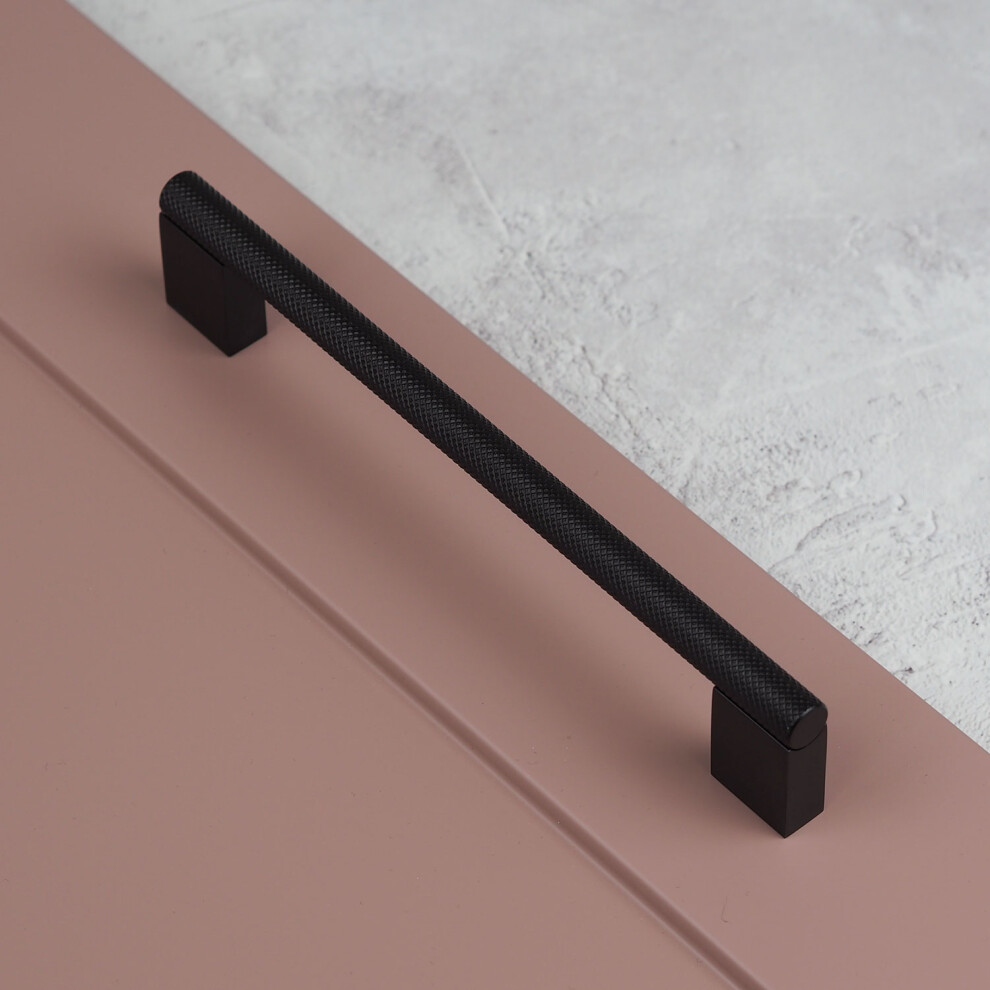 Handle & Home (160Mm Handle) Matt Knurled Handle 160Mm & Knob 60Mm Black