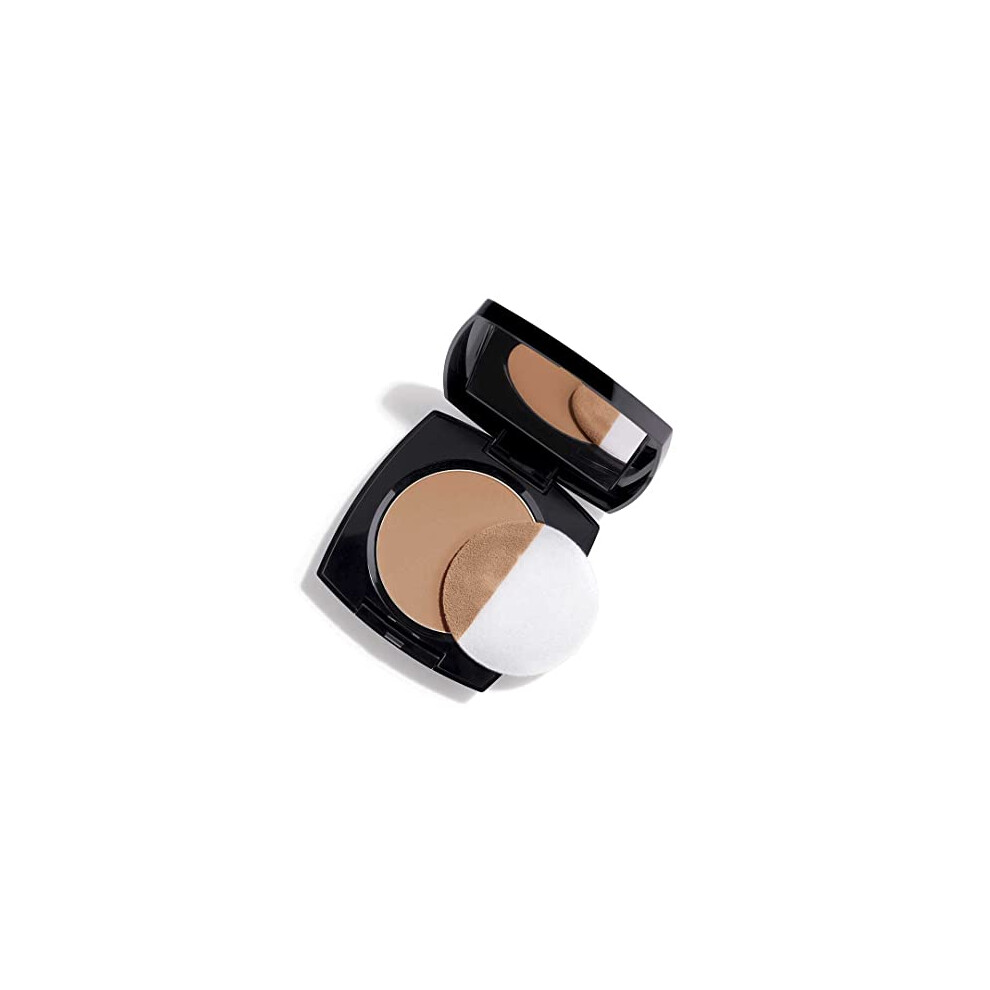 Flawless Mattifying Pressed Compact Face Medium Tan, Formulated with Pearlescent Pigments to Brighten Complexion, 8g