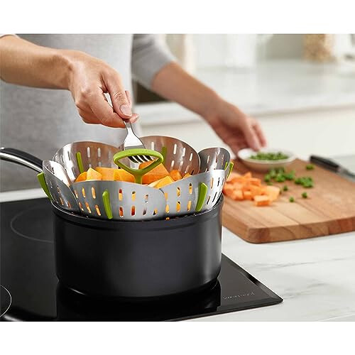 Joseph Joseph Bloom Folding Steamer Basket for Vegetables, compact storage - Stainless Steel 1
