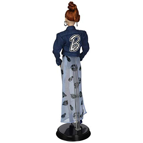 Barbie Poup   e Barbie Senofonte stylis   e par Marni 1