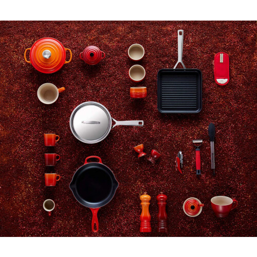 Le Creuset 4-Layered Textile Handle Glove, Stain Resistant, Red, 95001400600000 2
