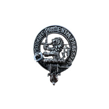 Young Clan Crest Pewter Cap Badge Brooch