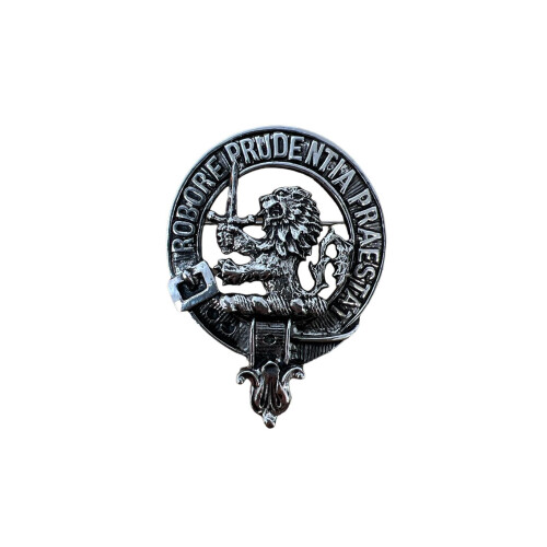 Young Clan Crest Pewter Cap Badge Brooch