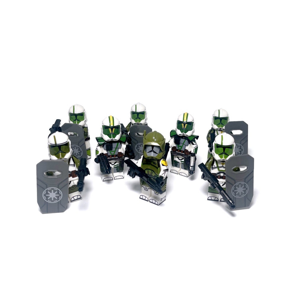 Doom's Unit Custom Minifigures Clone Commander Doom Green Clone Troopers with Blast Shields