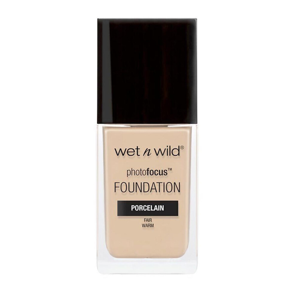 Royal Canin Wet N Wild Photofocus Foundation Soft Ivory