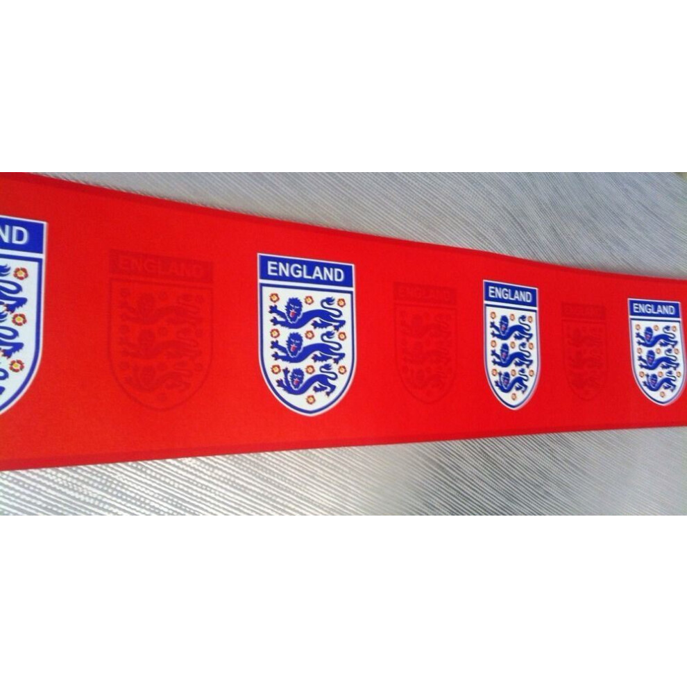 Official Licensed England Red Emblem Football Wallpaper Border