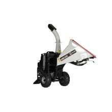 WOOD CHIPPER PETROL SHREDDER WITH HYDRAULIC IN FEED LUMAG GERMANY HC15H
