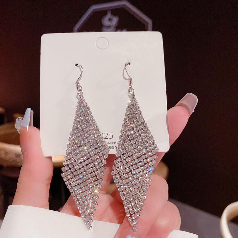 (E0092 Silver Silver Needle) S925 silver needle fashion tassel earrings Korean high-end pearl earrings temperament earrings light luxury niche jewelry