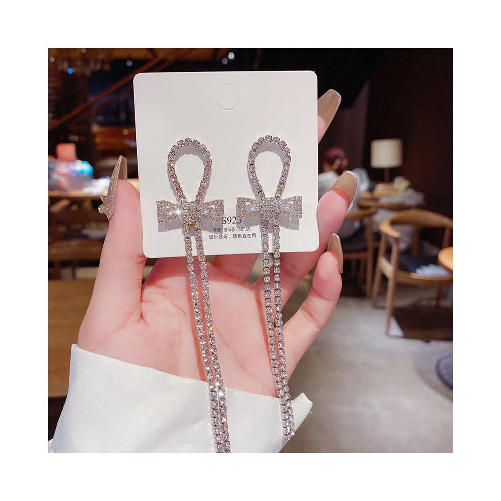 (E0084 Silver Needle) S925 silver needle fashion tassel earrings Korean high-end pearl earrings temperament earrings light luxury niche jewelry for wo