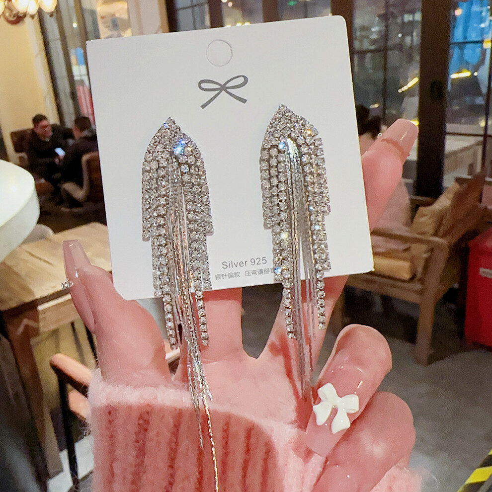 (E0257 silver silver needle) S925 silver needle fashion tassel earrings Korean high-end pearl earrings temperament earrings light luxury niche jewelry