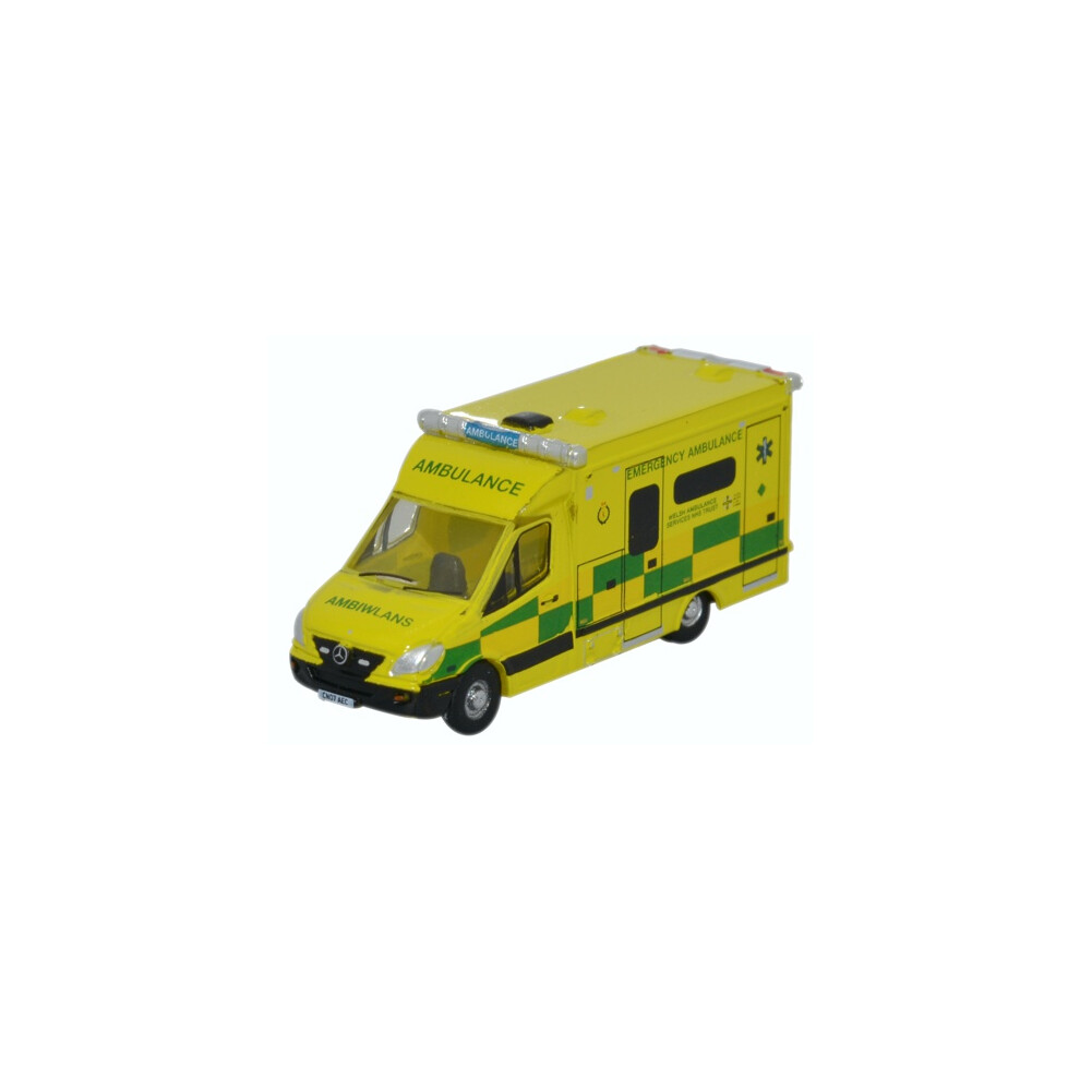 Oxford Diecast NMA001 Mercedes Ambulance Wales N Gauge