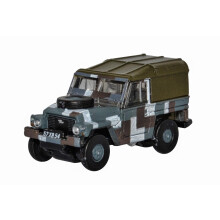 Oxford Diecast NLRL004 Land Rover Lightweight Berlin Scheme N Gauge