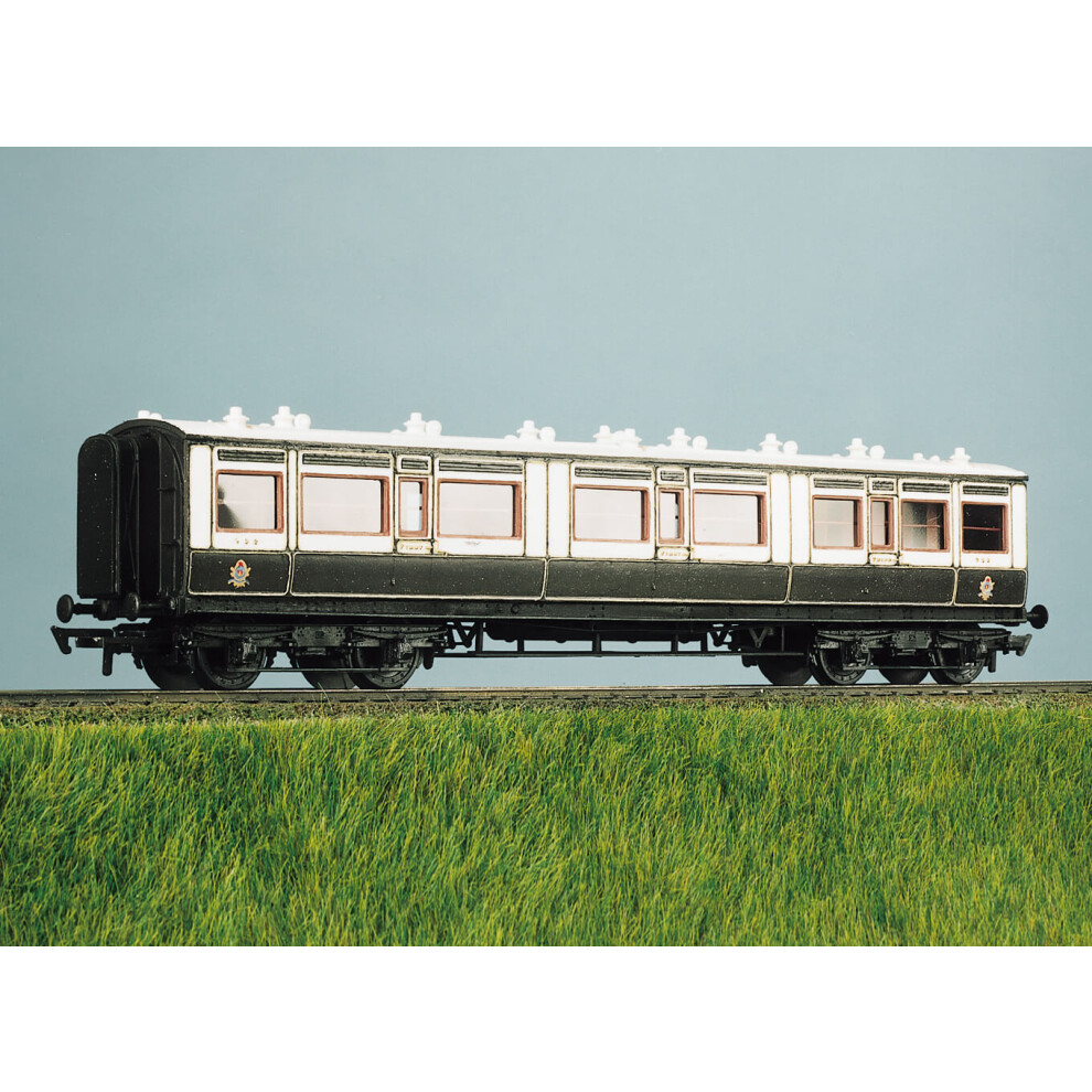 Parkside PC732 LMS 50ft Arc Roof Corridor Composite Coach Kit HO/OO Gauge