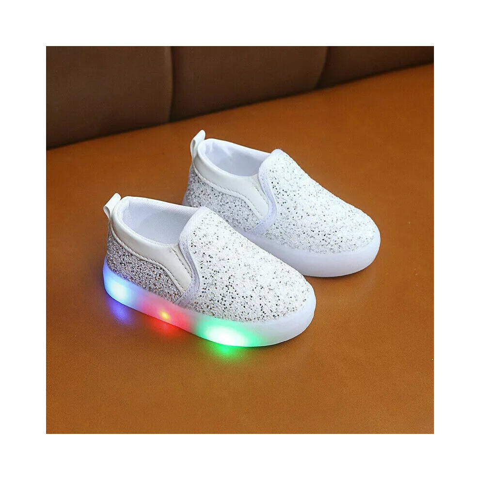 (White, UK 9 kids/EU 27) Kids Boys Girls Led Light Up Casual Shoes Luminous Flashing Trainers Sneakers