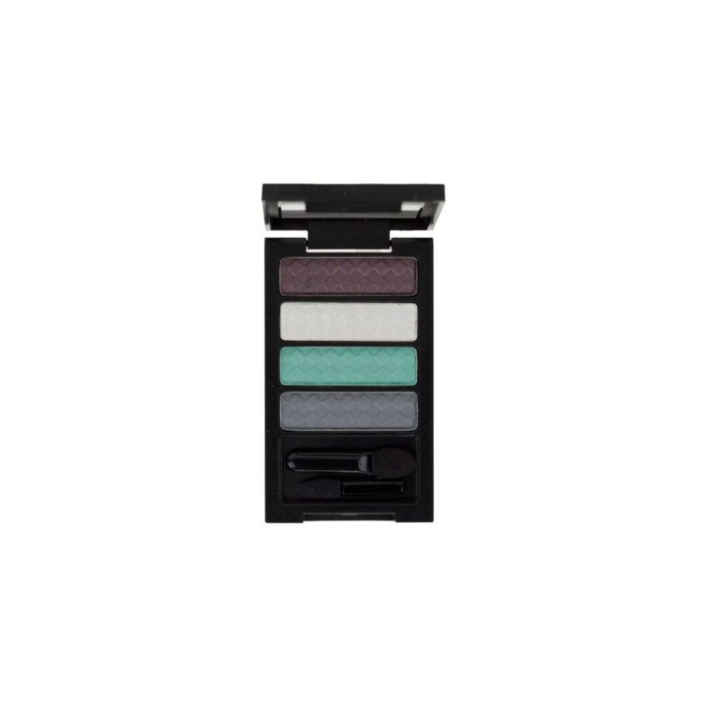 Revlon Eyeshadow Quad - 21 Silver Fox