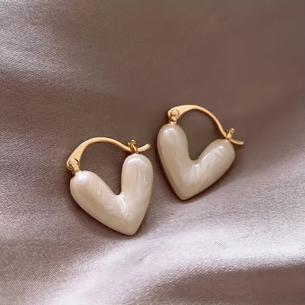 Heart Shape White Synthetic Gems Decor Hoop Earrings Elegant Style Alloy 14K Gold Plated Jewelry Gift For Lovers