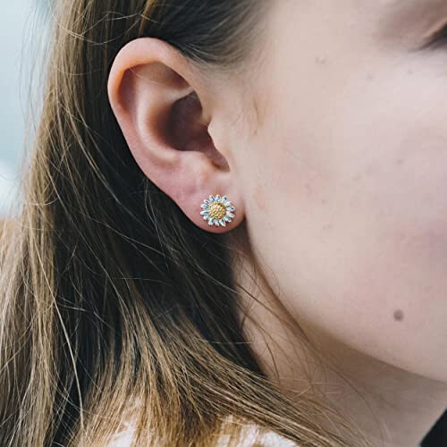 Philip Jones Jewellery Daisy Stud Earrings 1