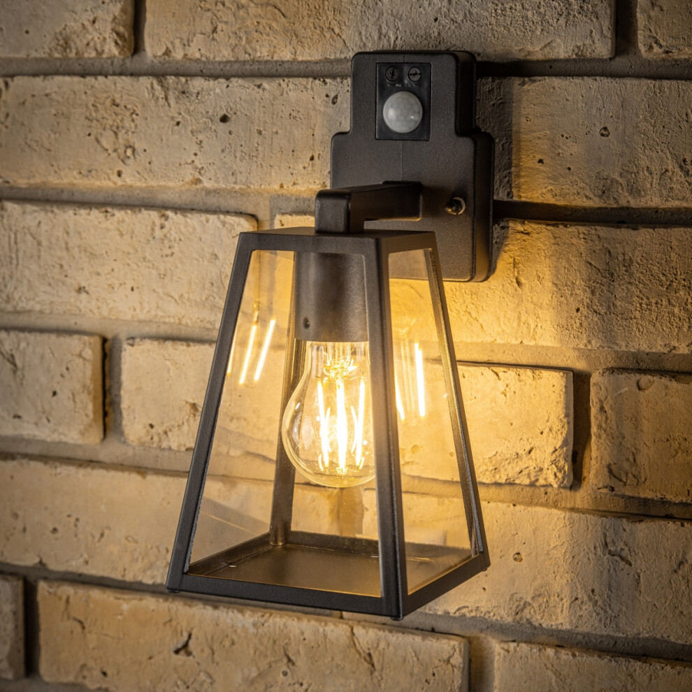 CGC Black Outdoor Wall Light with PIR Motion Sensor