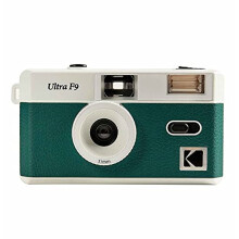 Kodak Ultra F9 35mm Film Camera Camera - Retro Style, Focus Free, Reusable, Built in Flash, Easy to Use (Dark Night Green)