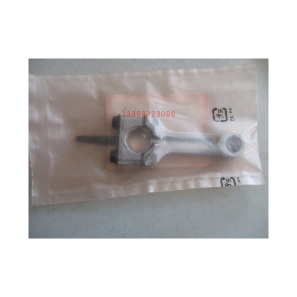 Gxh50 Connecting Rod 13200-Zm7-000 Gasoline Engine Parts 9042977836023