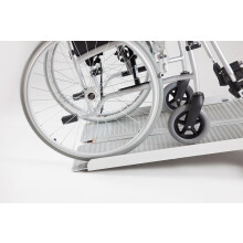 The Ramp People Folding Wheelchair Ramp 2ft - 8ft (4ft / 121cm) Anti-slip, 300kg Capacity